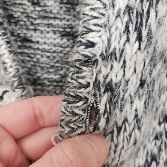 BCBG Maxazria Knit Cardigan Duster Sweater - Picture 7 of 9